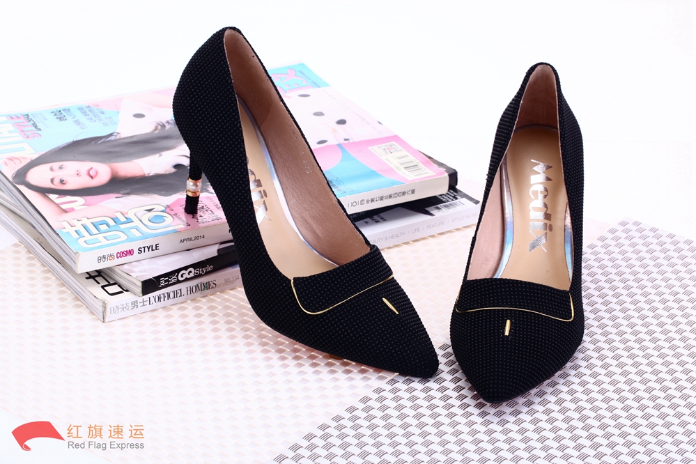 16395580597612.jpg 攝圖網(wǎng)_500766859_高跟鞋(企業(yè)商用)_副本.jpg