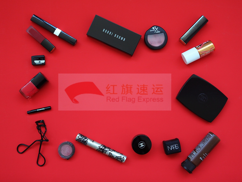16587299844384.jpg 攝圖網_500567391_中國紅背景節日化妝品擺放(企業商用)_副本.jpg